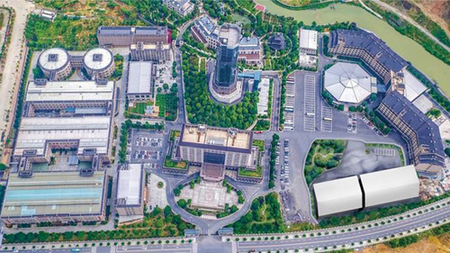 1627438715363201.jpg 5.jpg