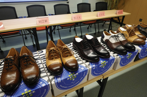 1639933713817803.jpg 鞋1.jpg