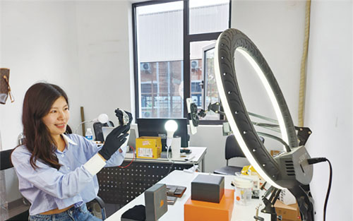 1686280643873655.jpg 图片1 副本.jpg