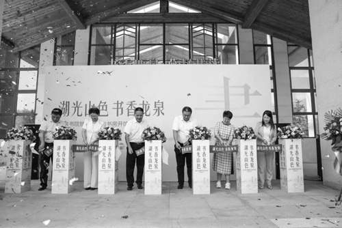 1690167776979158.jpg 2.jpg